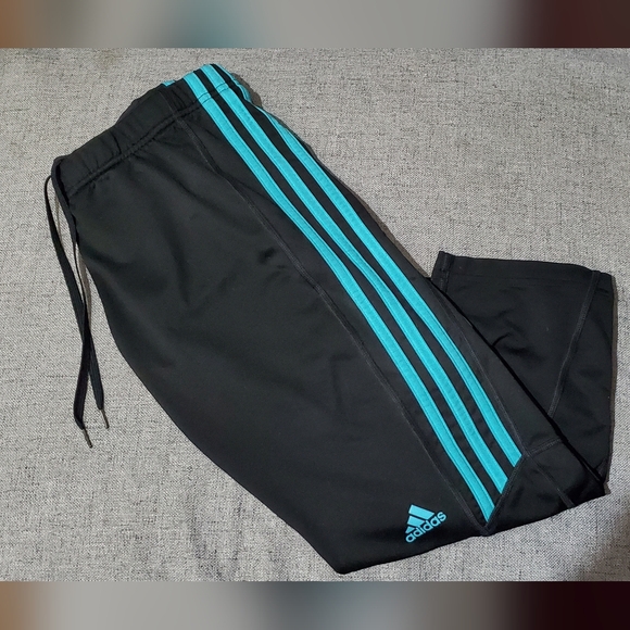 adidas Pants - Adidas capri leggings